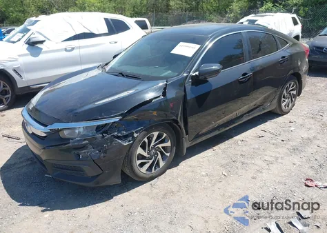 2018 Honda Civic Ex z USA, uszkodzony, nr VIN 19XFC2F7XJE032237